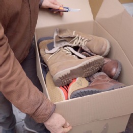 Blisko 300 par zimowego obuwia trafiło do potrzebujących